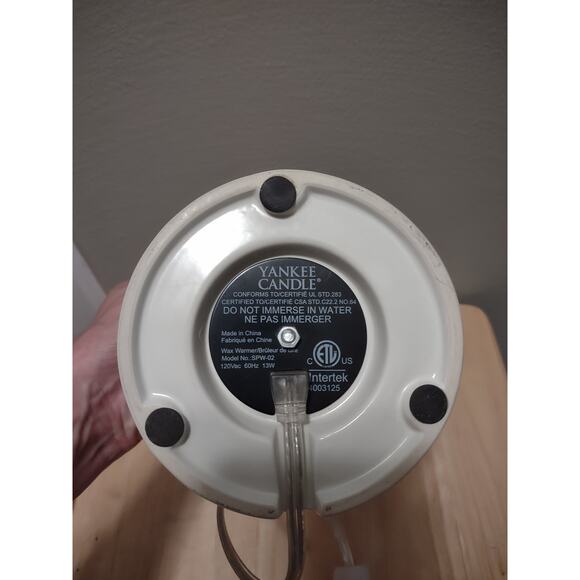 Scentsy SPW-02 white ceramic Dove Weave 13W electric scented wax warmer - Picture 8 of 12